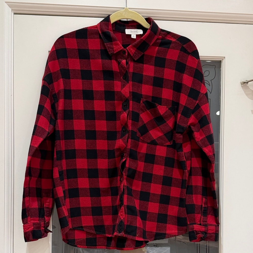 Stylish Red and Black Plaid Button-Down Shirt